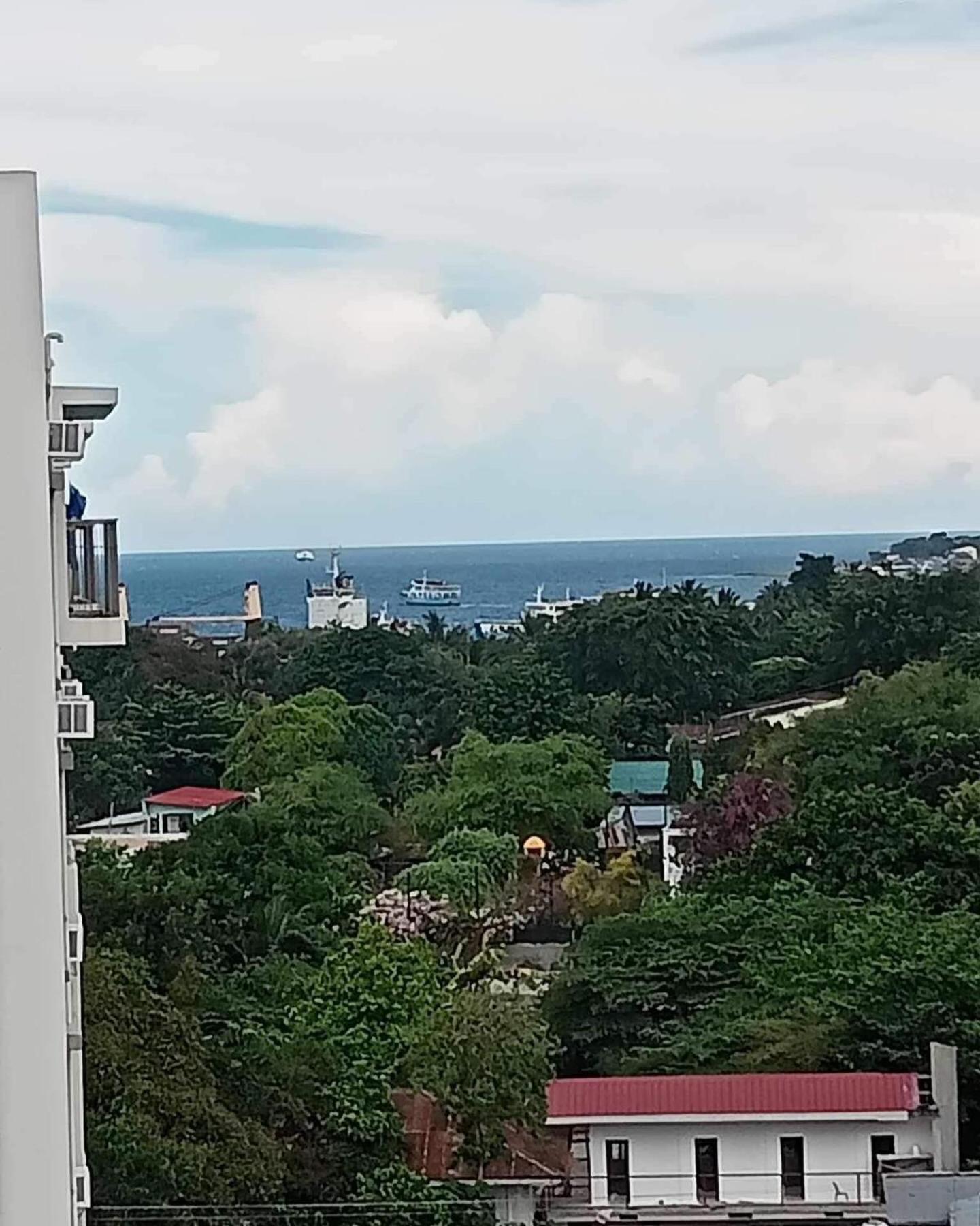 Aliste Suites Marina Spatial Dumaguete City ภายนอก รูปภาพ